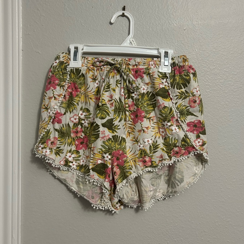 Gold Rush Floral Shorts Women’ Size Medium